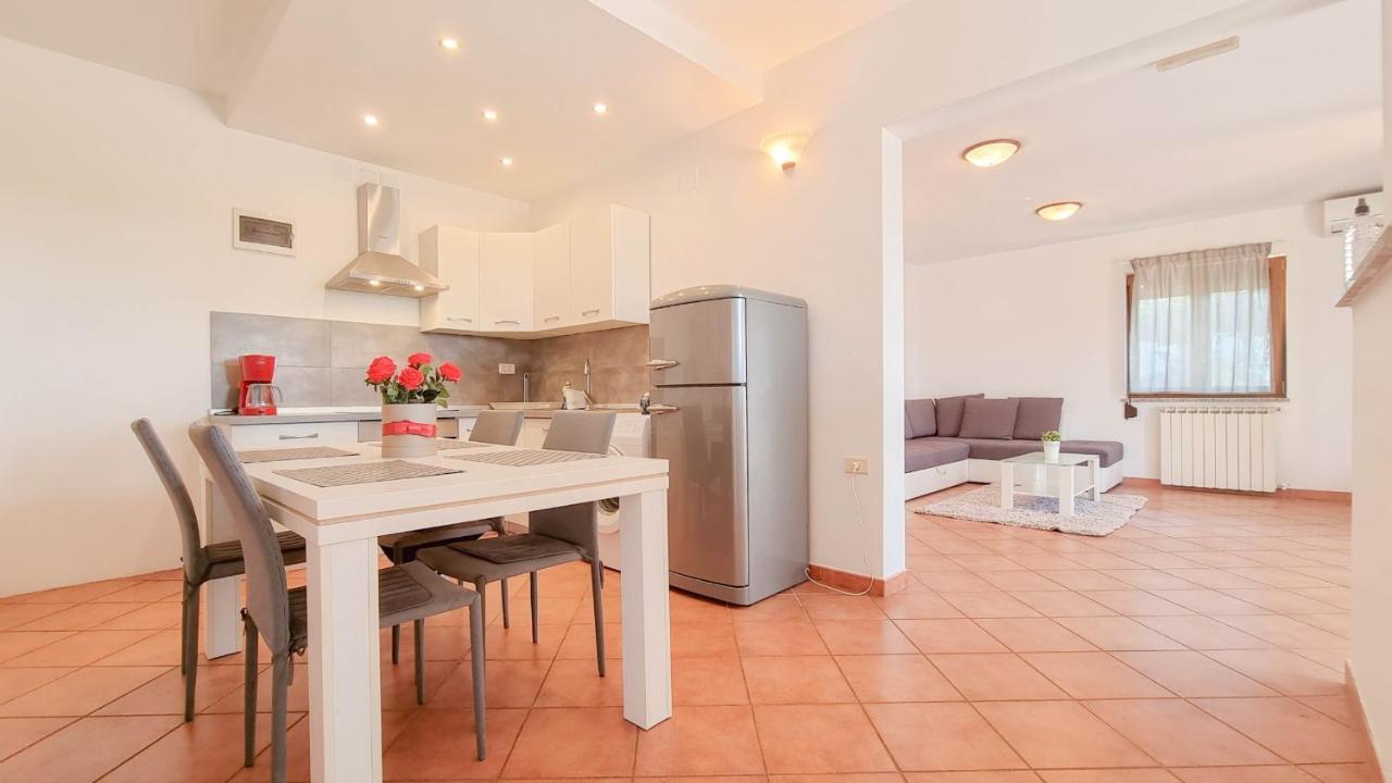 Apartment Dani A2+2 *